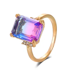 Joyería Luz de lujo de alto grado elegante viento color gema circón moda sentido anillo de mujer
