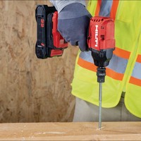 Perceuse sans fil SIW 4AT-22 avec moteur à brosse, vitesse variable réversible, mandrin 1/2 pouce, couple maximal de 10 Nm, usage industriel, batterie 2,5 Ah