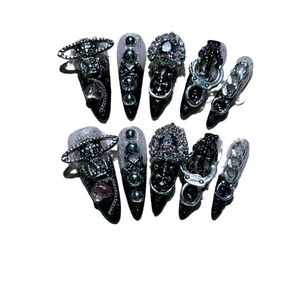 Patchs d'ongles en résine de luxe pour reines de la nuit, design armure sombre, amovibles et réutilisables, demi-couverture pour ongles. - Product Image 5