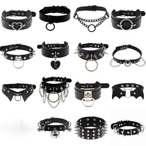 Collier ras du <span class=keywords><strong>cou</strong></span> unisexe en cuir PU, style punk gothique rock, avec clous et motif cœur, pour motard - Product Image 1