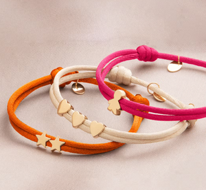 Inspire Jewelry - Brazalete de Acero Inoxidable PERSONALIZADO PROUD MOM, Nuevo Diseño, Ajustable, para Madres y Mujeres, Regalo con Dije en Blanco - Product Image 2