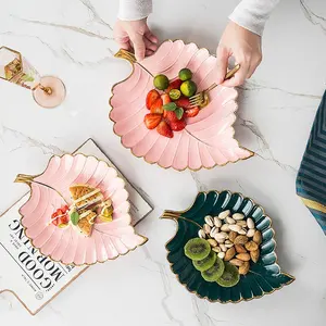 New Nordic style ceramic plate gold leaf shaped ornaments received sushi leaf fashion dim sum plate