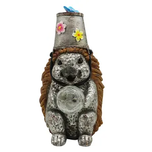 Custom polyresin craft gift, solar garden lights animals hedgehog figures resin funny grey cement hedgehog decor statue,