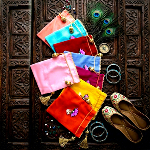 Sacs Potli Artisanaux Écologiques Festifs avec Ornements Lotus, Pochettes d'Emballage Cadeau Ethniques pour Mariages, Fruits Secs et Noix, Style Indien - Product Image 1