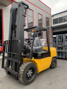 Carretilla elevadora para contenedores en buenas condiciones de servicio pesado, apilador de alcance usado de 45 toneladas para manejo de contenedores - Product Image 5