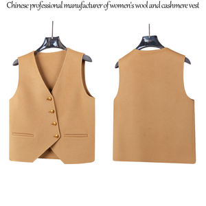 سترة نسائية بدون أكمام مخصصة من الكشمير 100٪ بياقة على شكل V، خفيفة الوزن ومريحة للشتاء مع إغلاق بزر واحد - Product Image 3