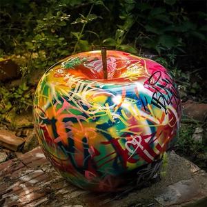 Conception personnalisée énorme fruit pomme banane statue <span class=keywords><strong>graffiti</strong></span> art sculpture pour extérieur doodle art décoration - Product Image 6