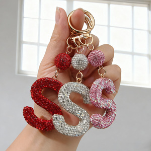 Porte-clés Lettre <span class=keywords><strong>en</strong></span> Strass Scintillant, Anneau <span class=keywords><strong>de</strong></span> Clé Alphabet <span class=keywords><strong>en</strong></span> Cristal Brillant, Accessoire Pendentif Tendance pour Sac à Main et Sac à Dos - Product Image 6