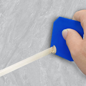 Raclette à jointoiroir en plastique pour l'étanchéité et le nettoyage des carreaux de sol - Product Image 2