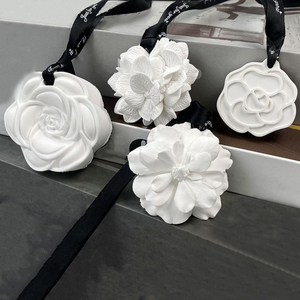 批发定制手工制作2400目空气清新剂石膏挂饰吊坠香石香薰器 - Product Image 1