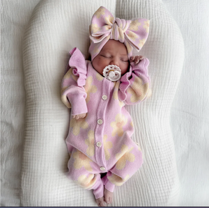 Barboteuse pour nouveau-né élégant motif de tricot personnalisé longues jambes froufrous épaule 100% coton fleur Jacquard tricot <span class=keywords><strong>combishort</strong></span> pour bébé fille - Product Image 5