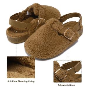 Chaussons en peluche pour enfants YL-25451 avec sangle réglable - Sandales d'intérieur d'hiver pour garçons et filles, chaudes, antidérapantes et disponibles en OEM/ODM - Product Image 5