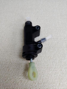 Accessoires d'origine adaptés aux modèles <span class=keywords><strong>BMW</strong></span> F30/F87 M2/F83 M4/<span class=keywords><strong>E46</strong></span>/F30/F23/F36/F32/F20/F80 M3 <span class=keywords><strong>Cylindre</strong></span> maître d'embrayage OEM : 21526773670 - Product Image 2