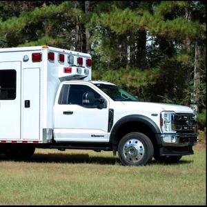 Véhicules d'urgence Ford Ambulance à roues - Product Image 1