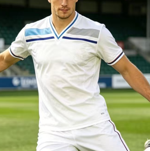 Los fanáticos <span class=keywords><strong>del</strong></span> Reino Unido adoran las camisetas: Nueva camiseta de fútbol personalizada de Glasgow 2025/26, estilo británico, camisetas de fútbol, pantalones cortos retro, Finales Mundiales de 1982, Demonio Rojo. - Product Image 3