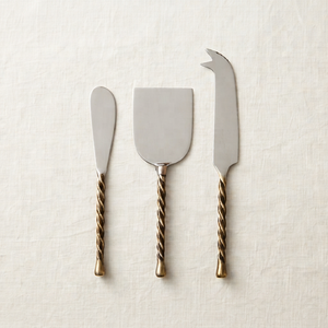 Juego de utensilios para queso de diseño moderno con mangos dorados, perfecto para restaurantes elegantes, hoteles y restaurantes. - Product Image 1