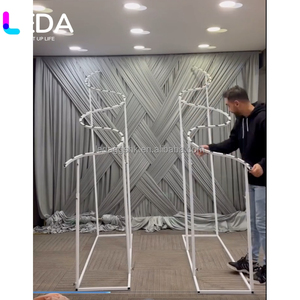 LEDA Meilleure vente Support arqué en métal en forme de S pour toile de fond de mariage ondulée avec draperie - Product Image 3