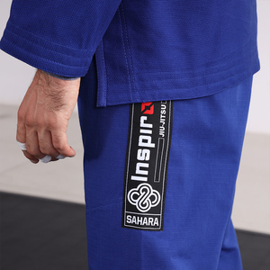 Kimono de Jiu-Jitsu Brasileño Profesional para Hombre - Uniforme Ligero de Tejido Pearl Weave Aprobado por la IBJJF con Tela Preencogida y Cinturó<span class=keywords><strong>n</strong></span> Blanco Gratis - Product Image 6