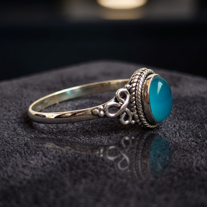Bague unisexe en argent sterling 925 avec chalcédoine aqua sertie clos, style bohème vintage, pour anniversaire et usage quotidien - Product Image 1