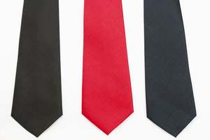 Cravate noire en polyester souple et durable pour homme et adolescent, idéale pour la rentrée scolaire, 8 cm, marque Usa Mairun - Product Image 4