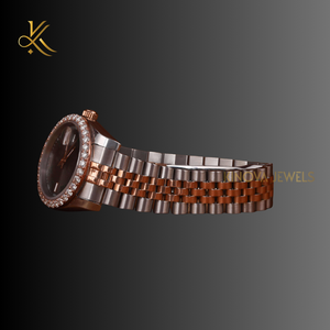 Lujoso reloj de cuarzo con diamantes Moissanite con movimiento de alta precisión y brillo radiante para un estilo de vida Premium moderno - Product Image 2