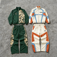 Ensemble de survêtement unisexe personnalisé coupe classique, veste coupe-vent imprimée camouflage color block à fermeture éclair intégrale, style streetwear décontracté rétro années 90