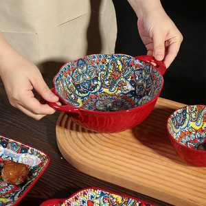 Vaisselle en céramique de bohème rouge foncé noble et élégante ensemble d'assiettes en porcelaine durable pour le dîner de mariage à la maison - Product Image 4