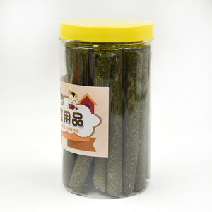 Palitos de Heno de Alfalfa y Timothy Mixto, Juguetes Redondos para Masticar para Conejos, Chinchillas y Cobayas, Alimento Seco, Snack para Mascotas - Product Image 1
