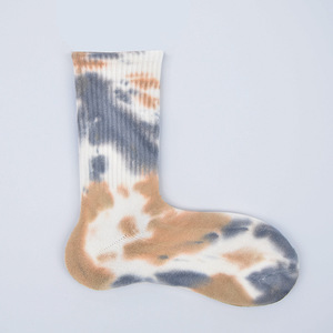 Nuove coppie di cotone alla moda addensano calze sportive da uomo e da donna con stampa Tie-dye - Product Image 3