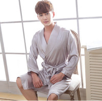 Chinois faux soie peignoir hommes longue polyester satin peignoir