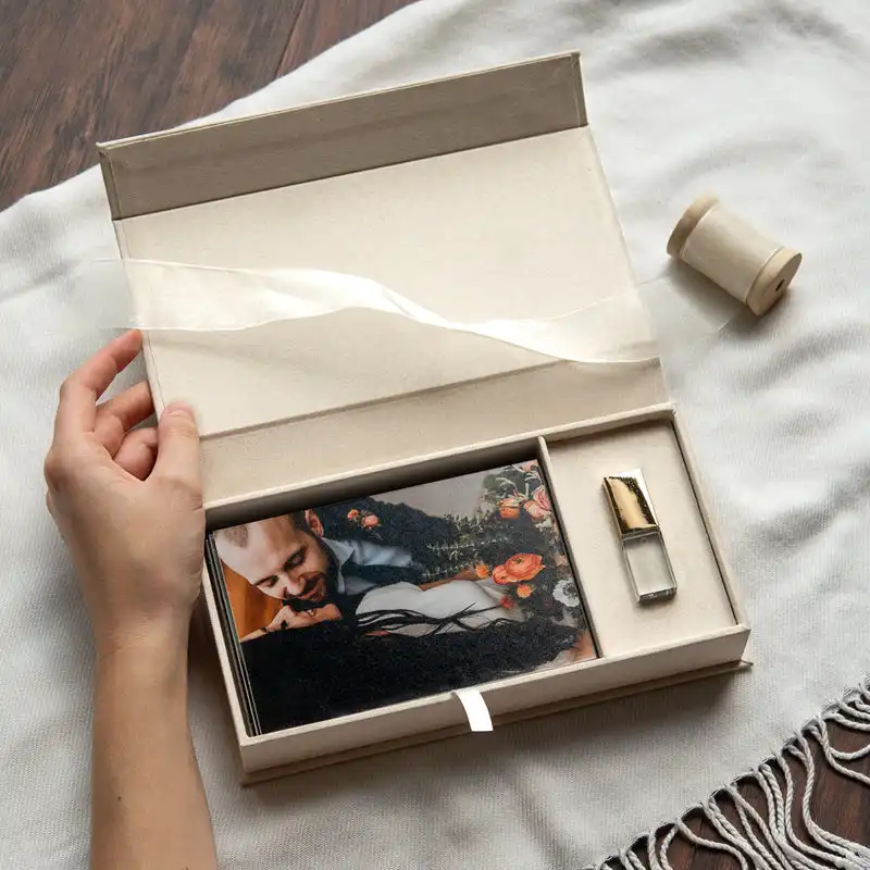 Paket Motif Krim Kotak Linen Abu-abu Fotografer Hadiah 4*6 5X7 Foto Linen Mencetak Kotak Pegangan untuk Kaca USB Flash Drive