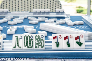 Juego de Mahjong Americano de Acrílico con Temática de Golf Pintado a Mano, Juego de Mesa Portátil para 4 Jugadores - Product Image 4