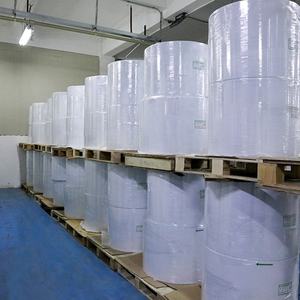 Precio de Fábrica, Rollo Jumbo de Etiquetas Térmicas ECO TOP de 65g, Materiales con Glassine Blanco y Amarillo de 40g y 50g - Product Image 2