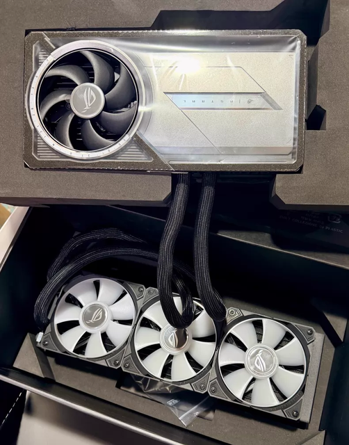 A-sus ROG Astral RTX 5090 32GB GPU Cooler Case, GPU VRAM Removed,screws, Bezel, and Other Accessories PCB Included