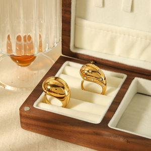 แหวนรูปหยดน้ำ ทอง 18K สแตนเลสสตีล แหวนเรขาคณิตแบบเปิด เครื่องประดับผู้หญิง ของขวัญ แหวนแฟชั่น - Product Image 1