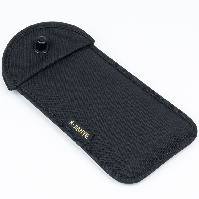 2026 Hidden Pin RFID Neoprene Magnetic Locking Mobile Bag Lockable Smart Phone Pouch for High School Students Churches