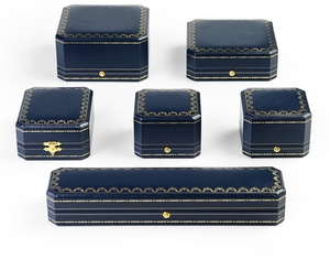 FANXI Wholesale Custom Color Plastic Velvet PU Leather <b>LED</b> <b>Light</b> Ring Box Jewelry Set Packaging <b>Boxes</b> - Product Image 1
