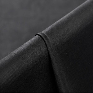 Tessuto di seta Jersey di colore nero di seta lavorato a maglia di vendita caldo di buona qualità 29 m/m 135cm per abiti da donna - Product Image 3