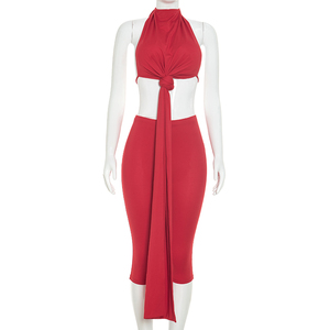 Viviblook D26ST269 Ensemble deux pièces pour femmes : débardeur sexy sans manches à col halter torsadé et pantalon court moulant - Product Image 1
