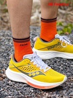 Chaussettes d'été légères en laine à hydrogène Crew Knitted Non-Slip Outdoor Sports Design Sweat-Absorbent Breathable Body