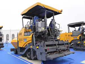 Paveuse d'asphalte routière RP605, machine de construction routière avec largeur de pavage maximale de 6 m, paveuse de béton asphalte pour la vente - Product Image 3