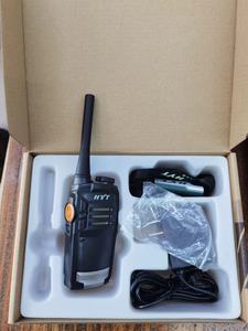 Hytera TC-320 <span class=keywords><strong>UHF</strong></span> cầm tay di động hai chiều cho đài phát thanh 2 Wát điện cho đài phát thanh cho khách sạn Walkie Talkie 1100mAh pin <span class=keywords><strong>mini</strong></span> USB kho - Product Image 2