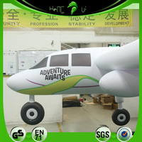 Avion gonflable géant sur le thème de l'aventure pour la décoration d'événements