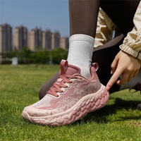 Sepatu Sneakers Outdoor Tahan Lama dengan Sol Sarang Lebah, Jala Bernapas, Pengiriman Cepat Grosir Pabrik Baru