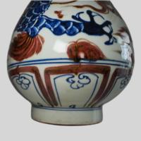 Vase en porcelaine rouge, bleu et blanc sous glaçure haute température, motif dragon chinois fait main, vase Guanyin pour la décoration intérieure et la collection