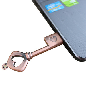 Cổ Điển Hoa Hồng Vàng Trái Tim Key <span class=keywords><strong>USB</strong></span> <span class=keywords><strong>2.0</strong></span> Ổ Đĩa Flash Retro Đám Cưới U Đĩa 16GB 32GB 64GB Memory Stick Tình Yêu Hình Dạng Kim Loại Giao Diện - Product Image 5