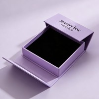 Boîte d'emballage de bijoux haut de gamme violette de qualité supérieure, faible MOQ, pour colliers, bagues, boîte en papier avec logo personnalisé en EVA, boîte en papier pour boucles d'oreilles