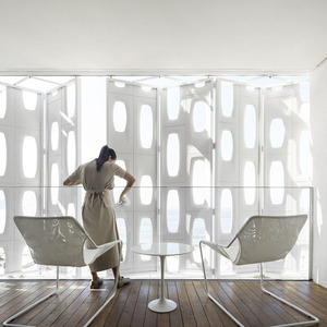 Librería Elegante para Hotel Boutique, Estantes Abiertos, Estructura Resistente, Diseño Moderno, Almacenamiento para Sala de Estar o Habitación de Huéspedes - Product Image 3