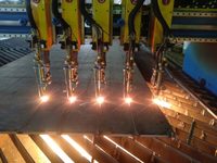 Machine de découpe plasma CNC-4000 pour tôles, interface conviviale pour une programmation facile