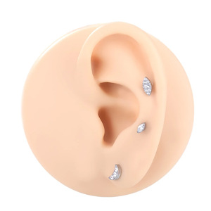 Boucles d'oreilles clous en alliage de titane G23 avec zircon marquise, forme lune, sertissage à griffes, pour usage quotidien, bijoux de piercing unisexe - Product Image 1